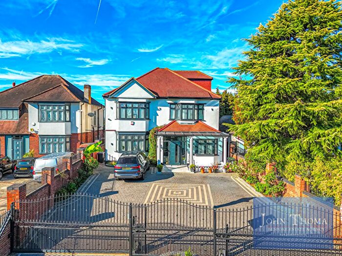 7 Bedroom Detached House For Sale In Manor Road, Chigwell, IG7