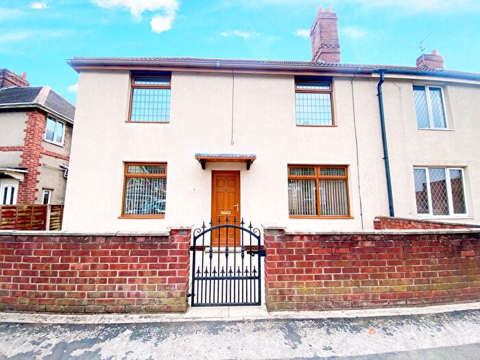 3 Bedroom Property To Rent In Daw Lane, Bentley, Doncaster, DN5