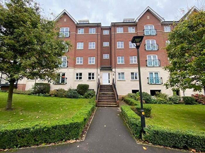 2 Bedroom Apartment To Rent In Viridian Square, Aylesbury, HP21