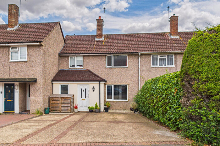 3 Bedroom Terraced House For Sale In Aubreys Road, Hemel Hempstead, HP1