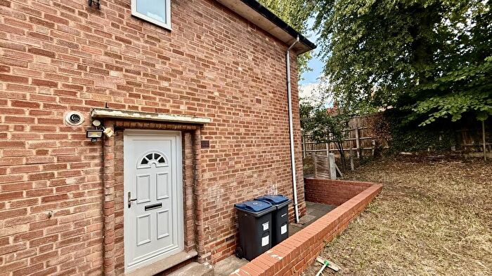 3 Bedroom Maisonette To Rent In Jakeman Road, B12