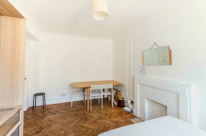 Studio To Rent In Gloucester Place, Regent's Park, London, NW1