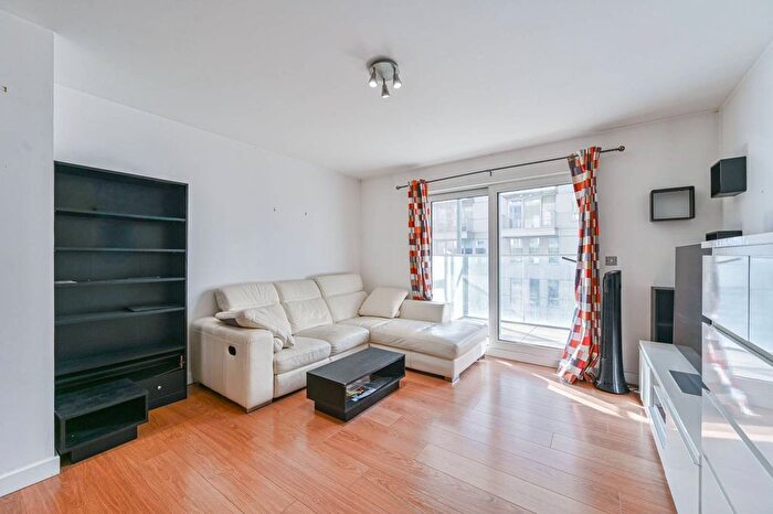 1 Bedroom Flat For Sale In Barge Walk, Greenwich, London, SE10