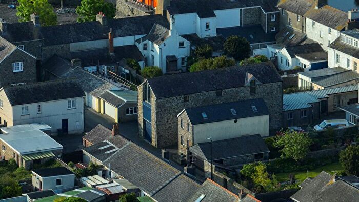 3 Bedroom Property For Sale In Drury Lane, Aberaeron, SA46