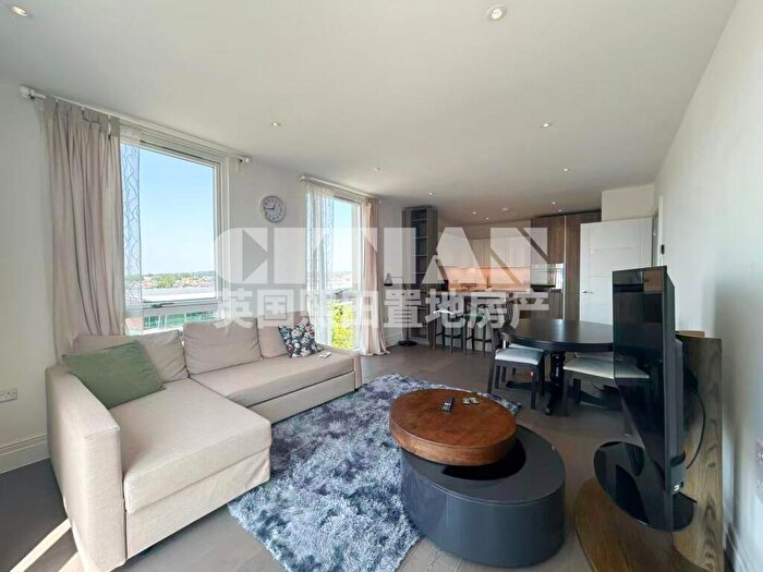 2 Bedroom Apartment To Rent In Hamond Court, Surrey Basin, Kingston Upon Thames, London, KT2