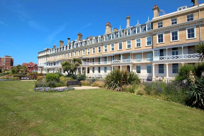 Studio To Rent In Heene Terrace, Worthing, West Sussex, BN11