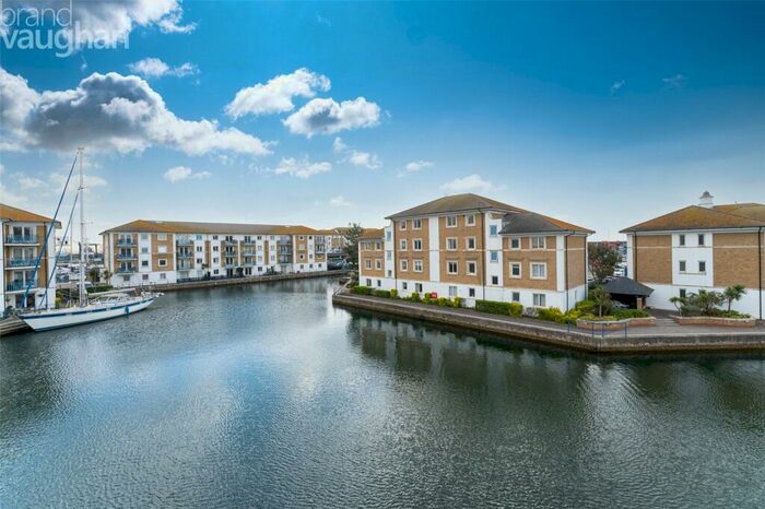 2 Bedroom Flat To Rent In Victory Mews, The Strand, Brighton, BN2