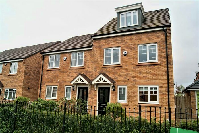 3 Bedroom Semi-Detached House To Rent In Hall Drive, Newcastle Upon Tyne, NE13