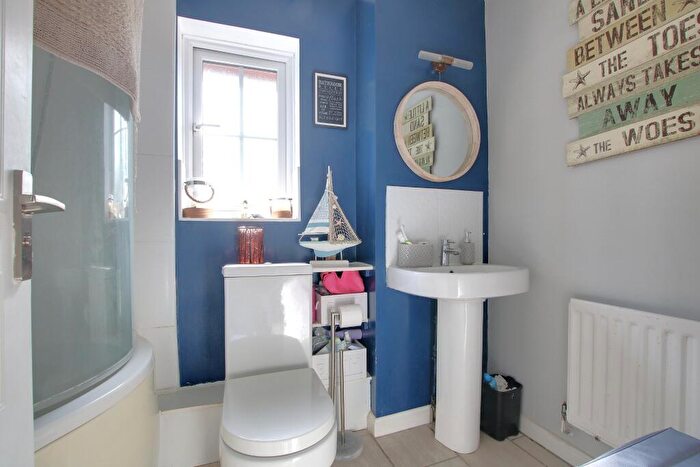 5 Bedroom Detached House For Sale In Rownhams, Southampton, SO16