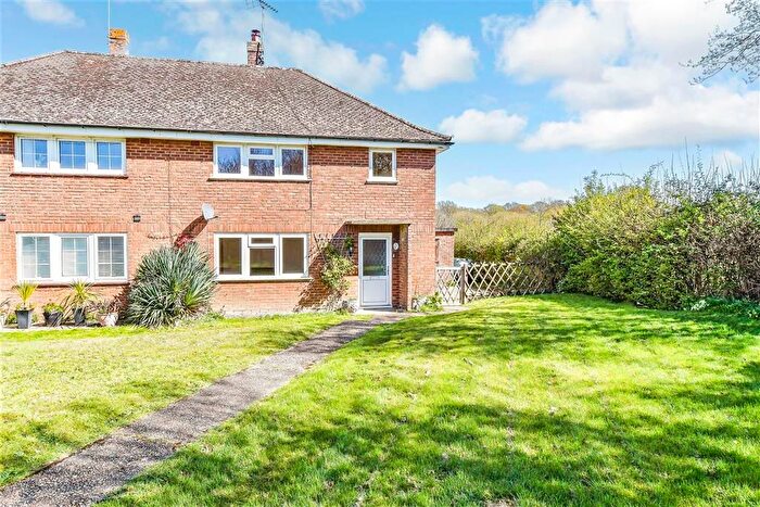 3 Bedroom Semi-Detached House For Sale In Lloyds Green, Wittersham, Tenterden, Kent, TN30