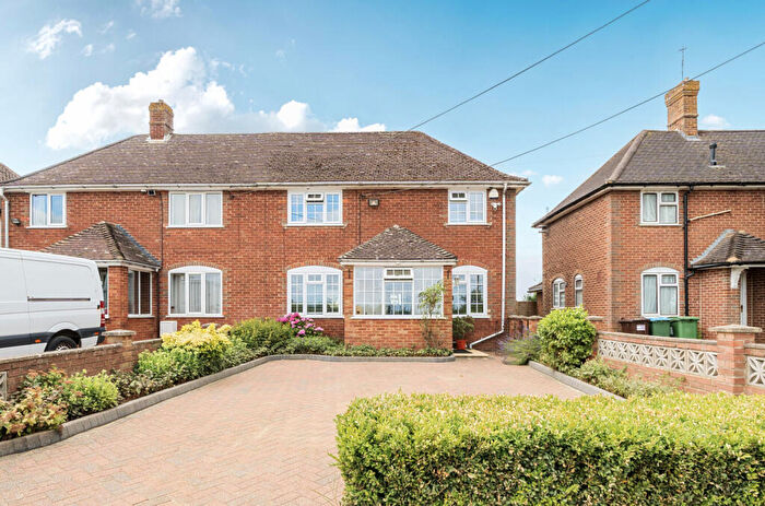 4 Bedroom Semi-Detached House For Sale In Lower Road, Stoke Mandeville, Aylesbury, HP22