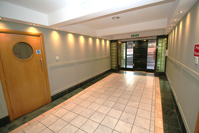 2 Bedroom Apartment To Rent In Tuscany House, Dickinson Street, Manchester, M1