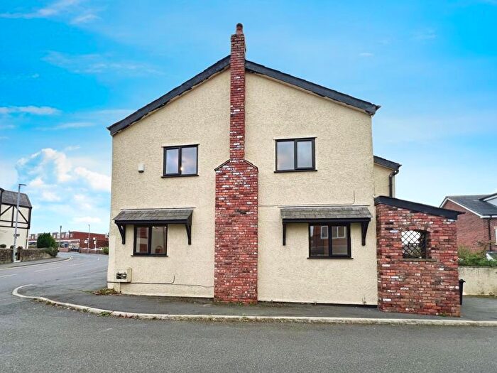 2 Bedroom Detached House To Rent In Chorley Road, Blackrod, Bolton, BL6