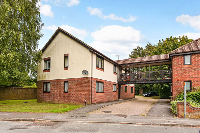 2 Bedroom Apartment To Rent In Sandringham Road, Petersfield, Hampshire, GU32