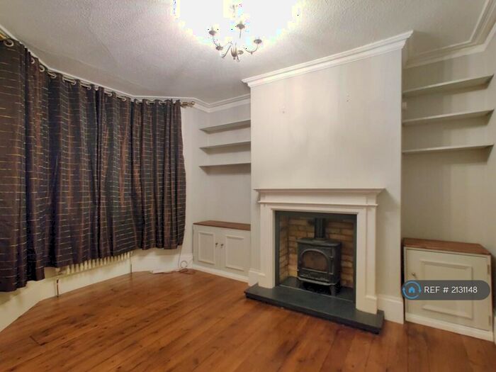 4 Bedroom Terraced House To Rent In Lincoln Road, Enfield, EN1