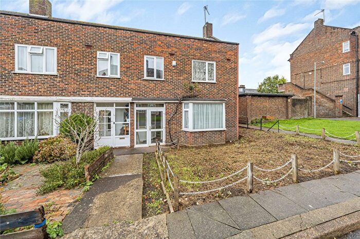 3 Bedroom End Of Terrace House For Sale In Aubyn Square, London, SW15