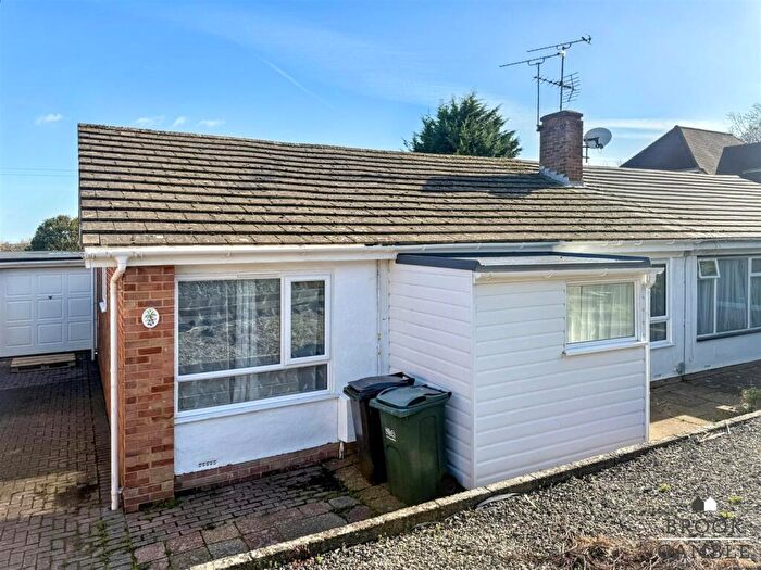 3 Bedroom Bungalow To Rent In Abbey Road, Eastbourne, BN20