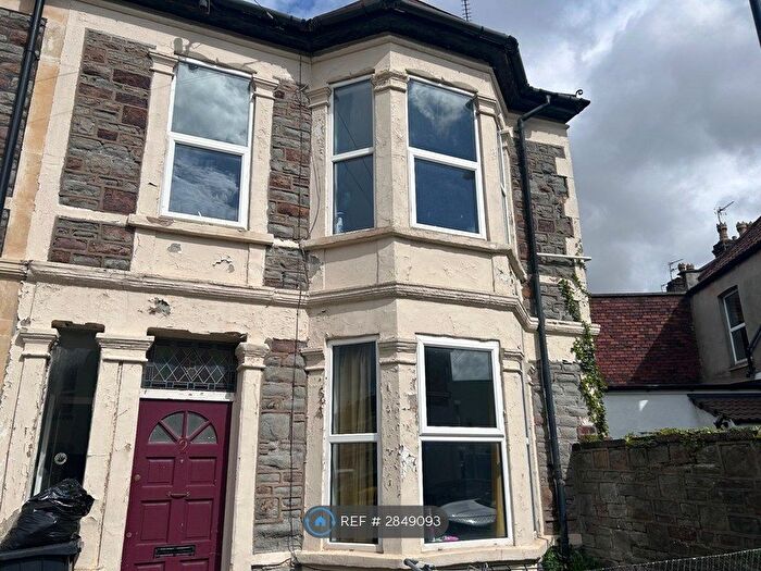 3 Bedroom End Terrace House To Rent In Roseberry Road, Bristol, BS5