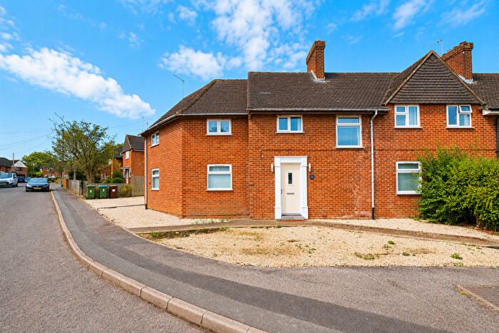 4 Bedroom Semi-Detached House To Rent In New Street, Tingewick, MK18
