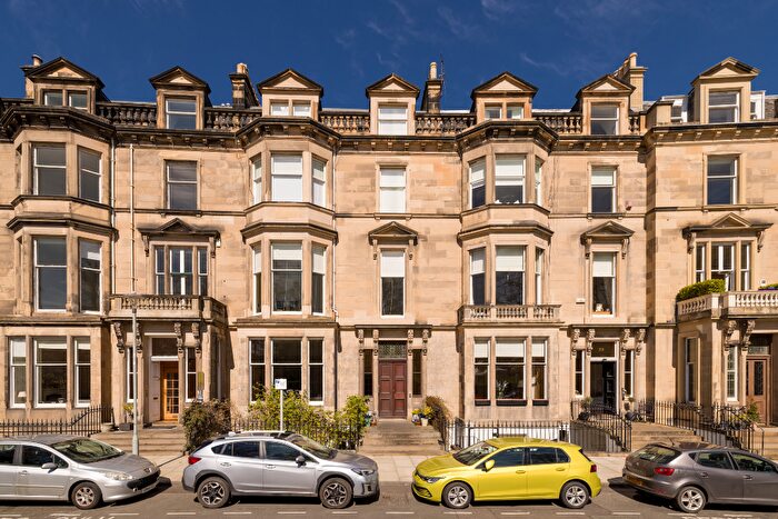 2 Bedroom Apartment For Sale In Belgrave Crescent, Edinburgh, EH4