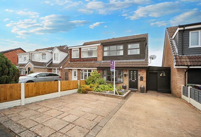 3 Bedroom Semi-Detached House For Sale In Concorde Avenue, Wigan, WN3
