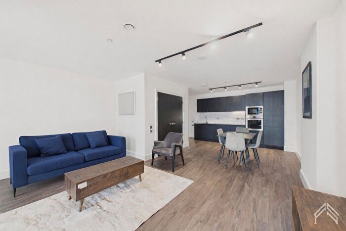 1 Bedroom Apartment To Rent In Mitre Yard, North Kensington London, NW10