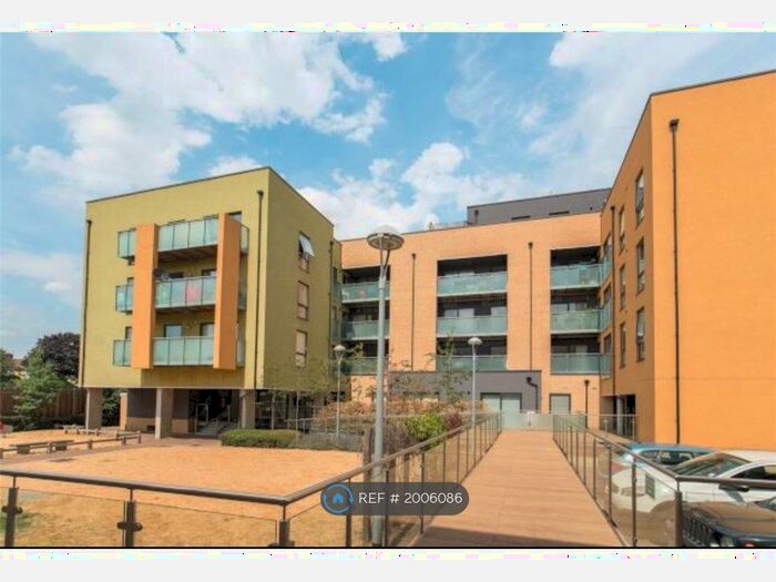 1 Bedroom Flat To Rent In Scenix House, London, E18