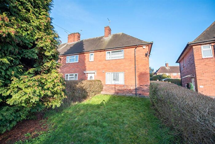 2 Bedroom End Terrace House To Rent In Berwick Close, Nottingham, NG5