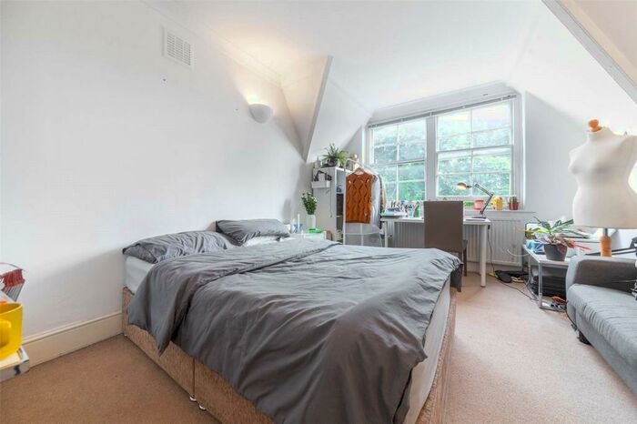 2 Bedroom Apartment To Rent In Cloudesley Place, London, N1