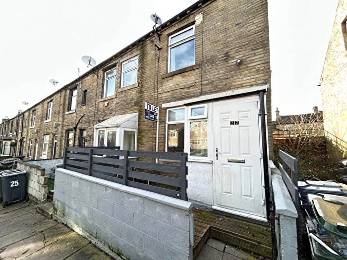 2 Bedroom House To Rent In Queen Street, Buttershaw, Bradford, BD6