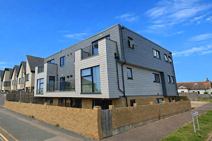 2 Bedroom Flat To Rent In Lincoln Avenue, Peacehaven, BN10