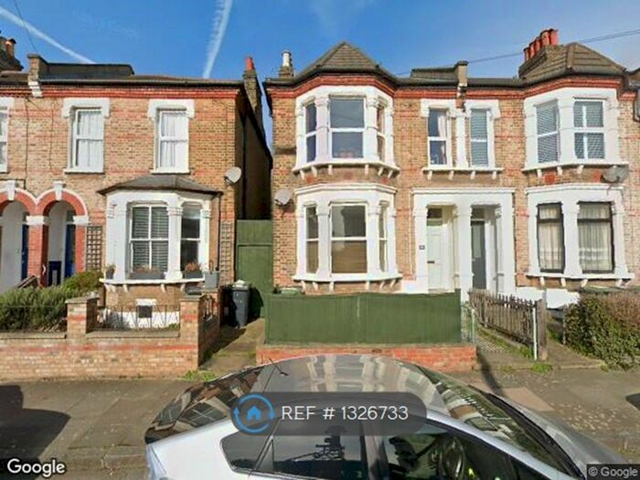 2 Bedroom Flat To Rent In Buckthorne Road, London, SE4