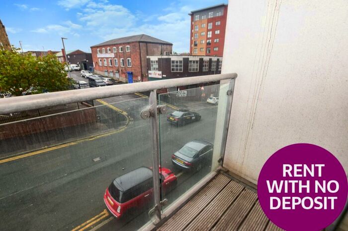 1 Bedroom Flat To Rent In Britton House, Lord Street, Green Quarter, Manchester, M4
