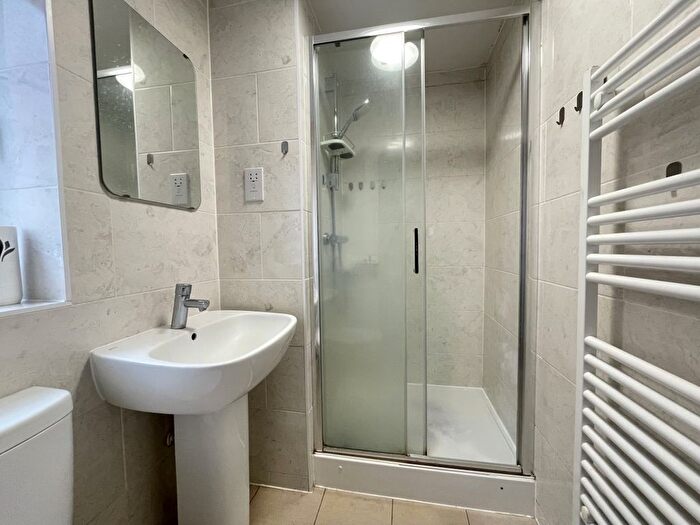 4 Bedroom Semi-Detached House To Rent In Rossway Drive, Bushey, WD23
