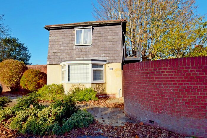 1 Bedroom Flat To Rent In The Lodge, Melbourne Road, Chichester PO19