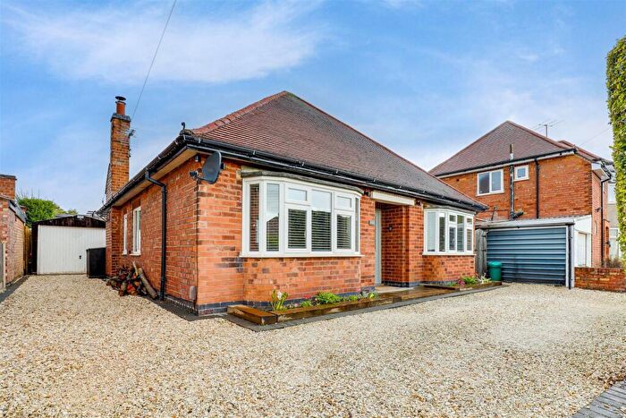 3 Bedroom Detached Bungalow For Sale In Roslyn Avenue, Gedling, Nottinghamshire, NG4