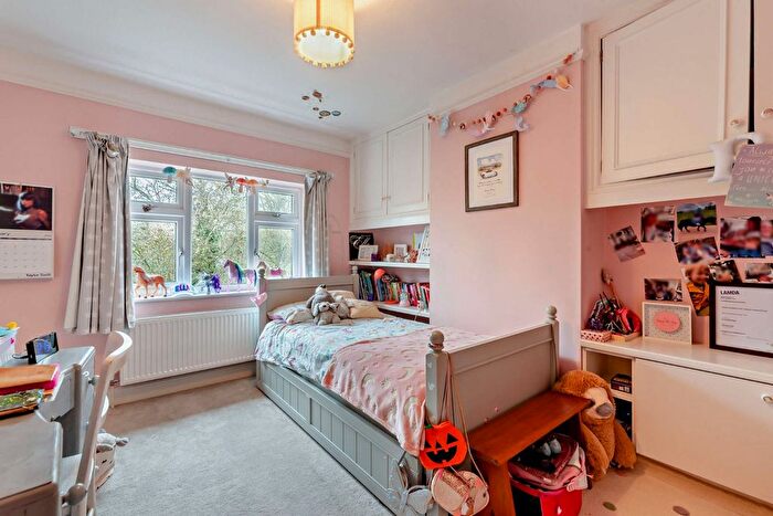 4 Bedroom Detached House For Sale In Stanford Dingley, Berkshire, RG7