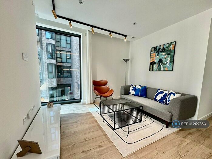 1 Bedroom Flat To Rent In Vermont House, London, EC1V