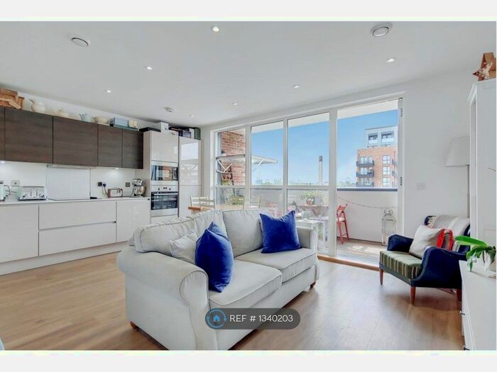 1 Bedroom Flat To Rent In Hanbury Road, London, W3