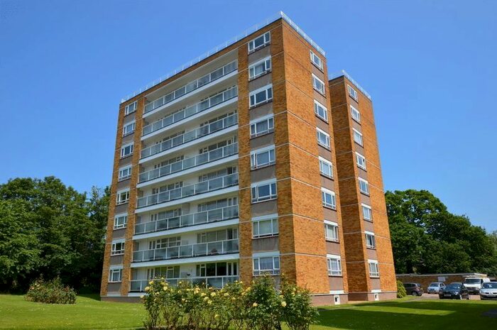 1 Bedroom Flat To Rent In Dove Park, Pinner, HA5