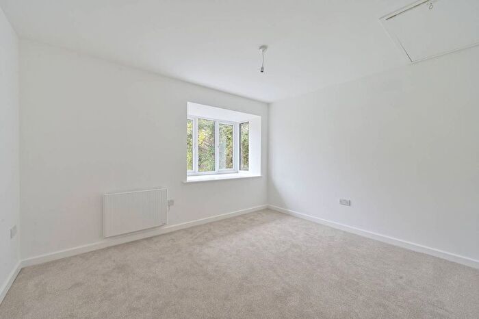 1 Bedroom End Terrace House To Rent In Rotherwood Close, Wimbledon, London, SW20