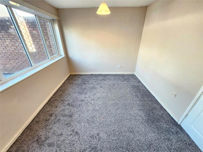 3 Bedroom Town House For Sale In Balfour, Tamworth, Staffordshire, B79