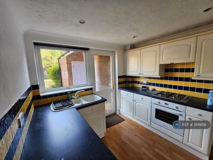 3 Bedroom Terraced House To Rent In Lily Hill Road, Bracknell, RG12