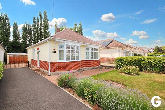 2 Bedroom Bungalow For Sale In North Poulner Road, Ringwood, Hampshire, BH24