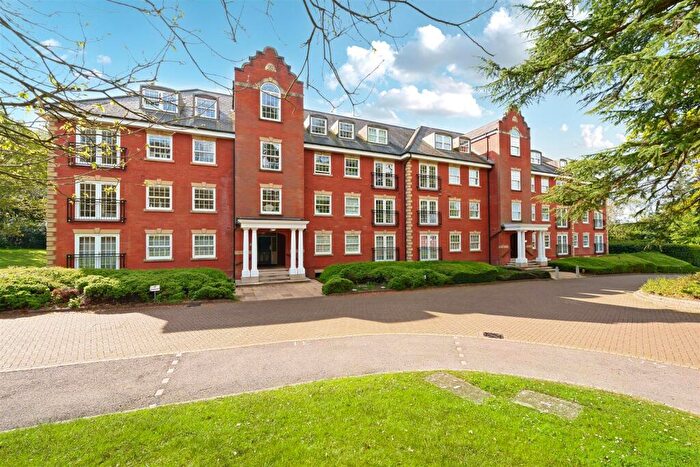 2 Bedroom Apartment For Sale In Keephatch House, Montague Close, Wokingham, Berkshire, RG40