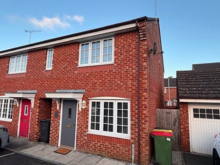 2 Bedroom Mews To Rent In Royal Drive, Fulwood, PR2