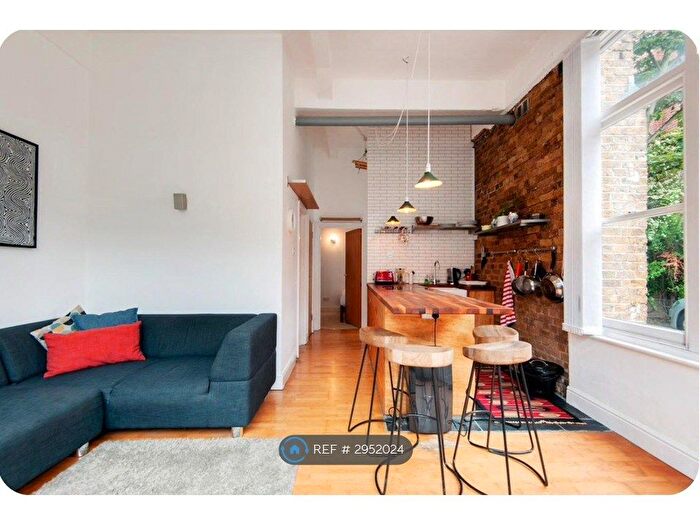 1 Bedroom Flat To Rent In Adelina Yard, London, E1