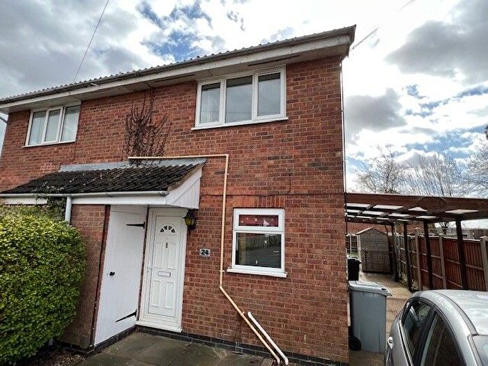 2 Bedroom Semi Detached House To Rent In Chelmsford Drive, Grantham, Grantham, NG31
