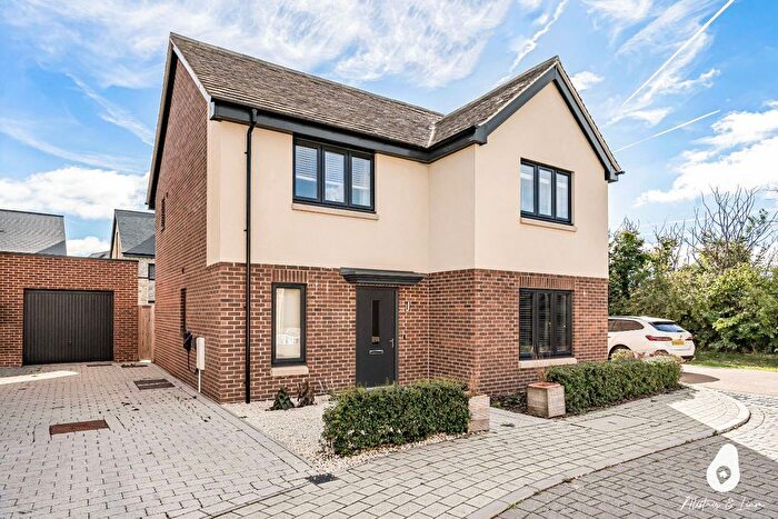 3 Bedroom Detached House For Sale In Crimson Gardens, Elmsbrook, Bicester, OX27