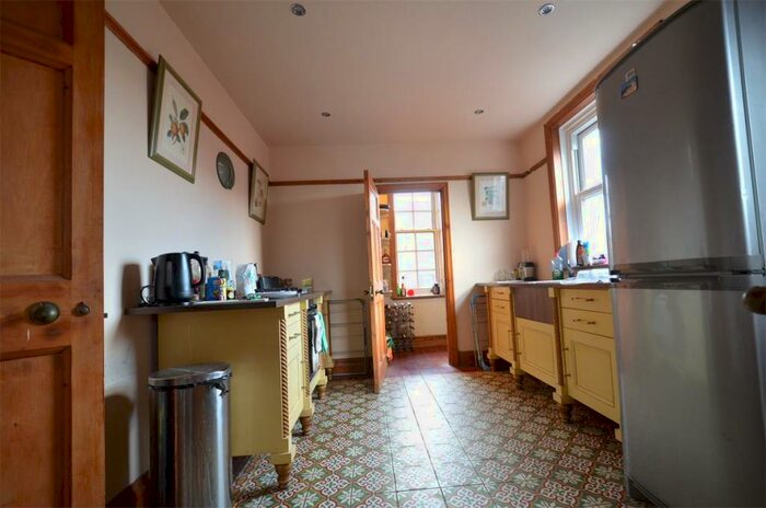 3 Bedroom Flat To Rent In / Academic Year Double Bedroom Mansion Flat On Hagley Road, Edgbaston Academic Year Ultrafast M Broadband, B16